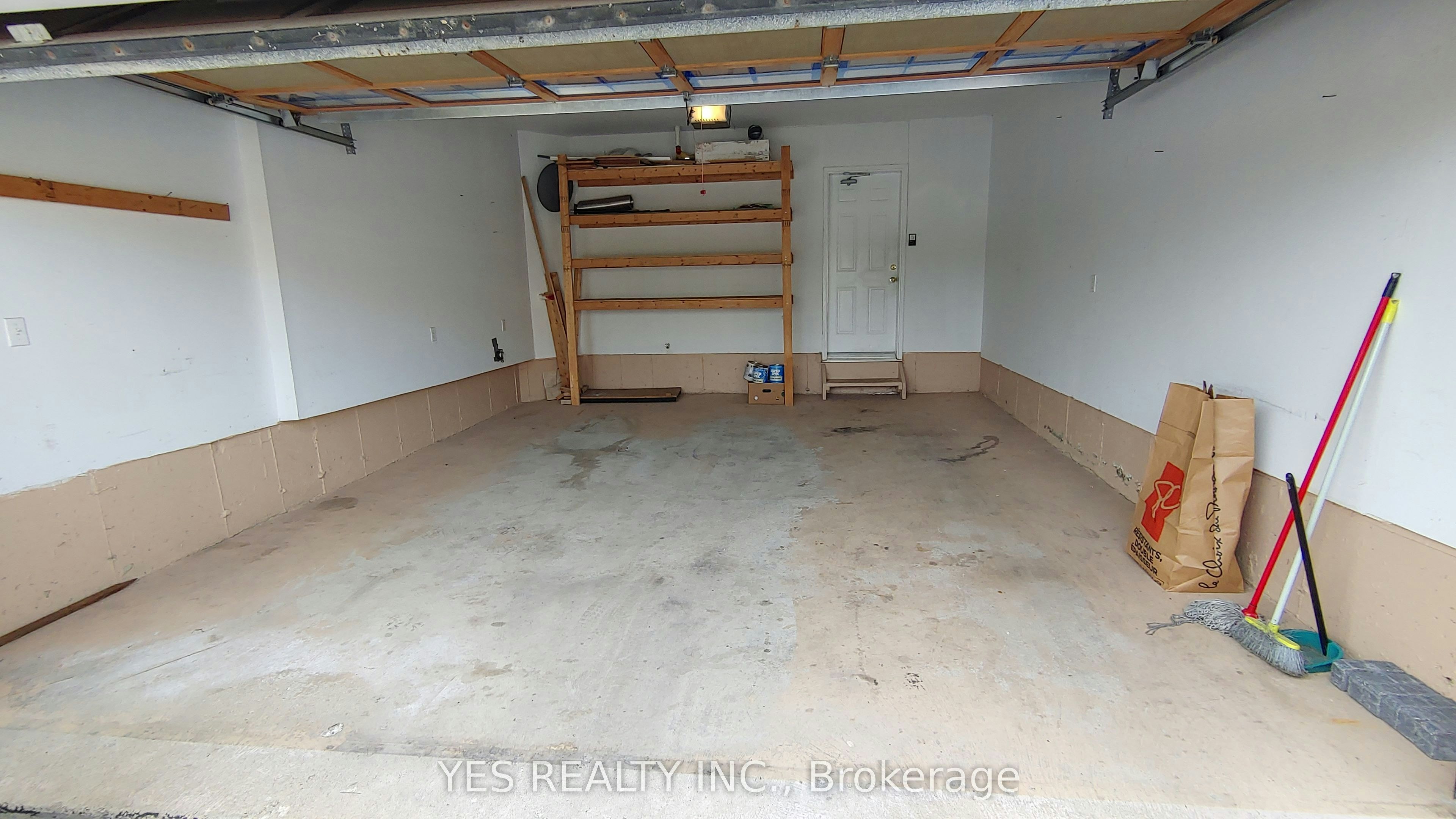 26 New Hampshire Court, Brampton, ON, L6S 0B9 - 28