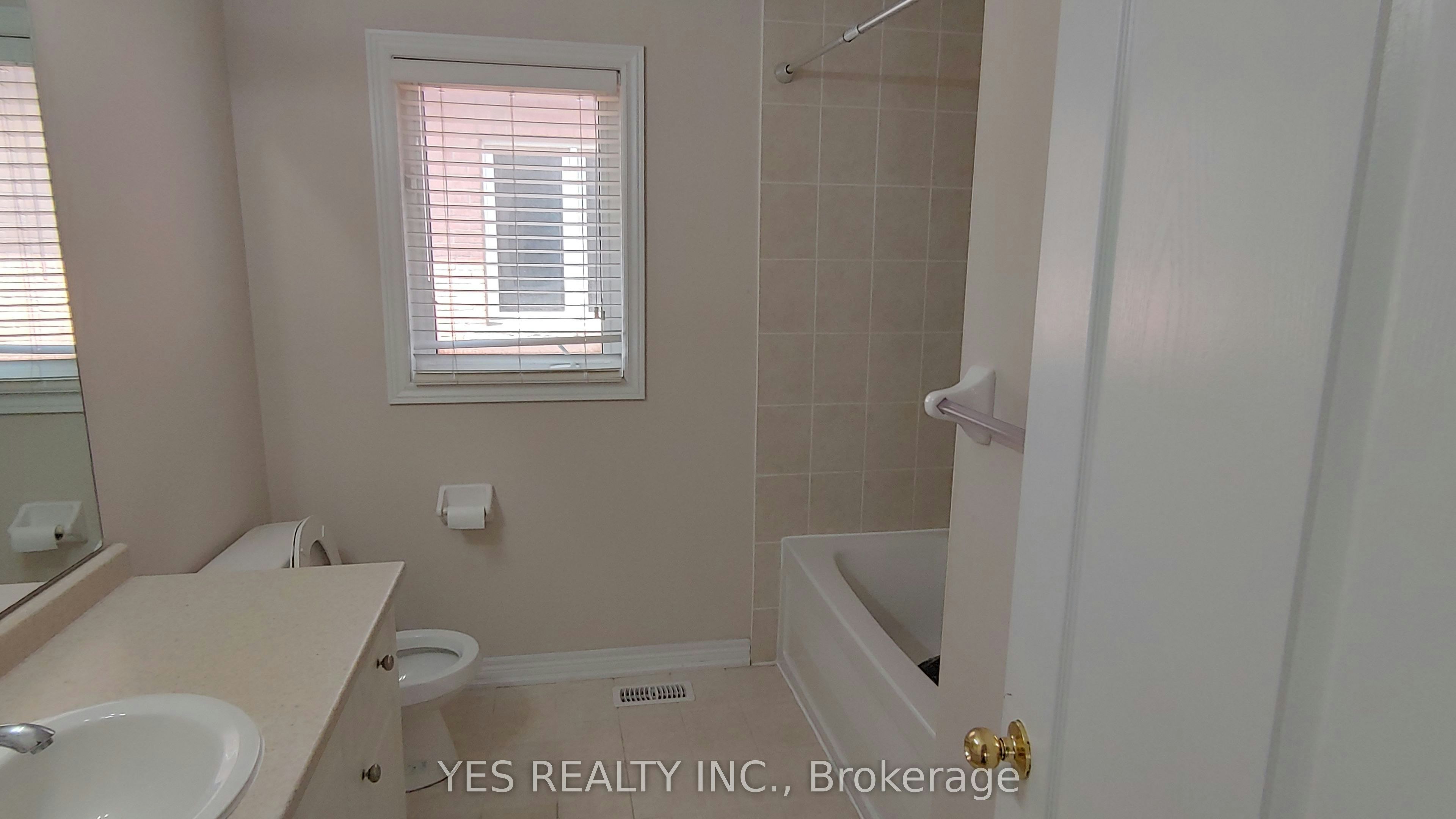 26 New Hampshire Court, Brampton, ON, L6S 0B9 - 23