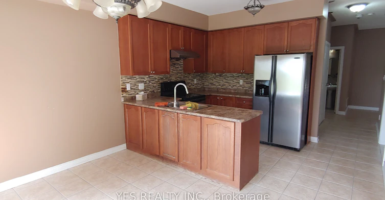 26 New Hampshire Court, Brampton, ON, L6S 0B9 - 9