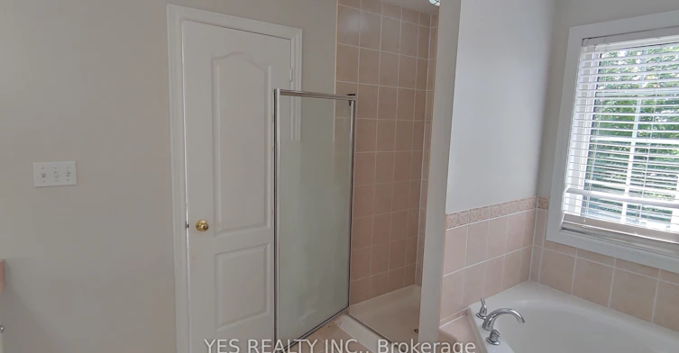 26 New Hampshire Court, Brampton, ON, L6S 0B9 - 15