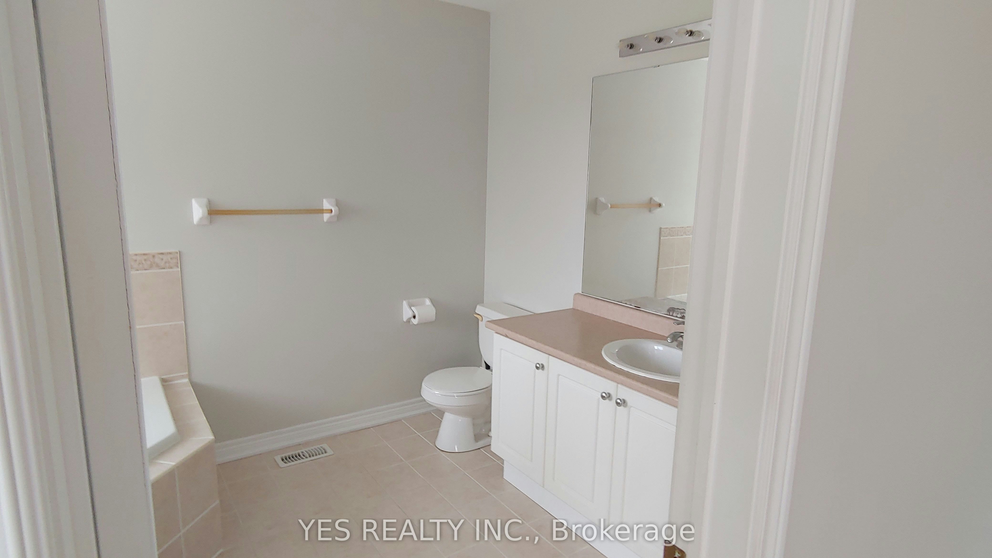 26 New Hampshire Court, Brampton, ON, L6S 0B9 - 14