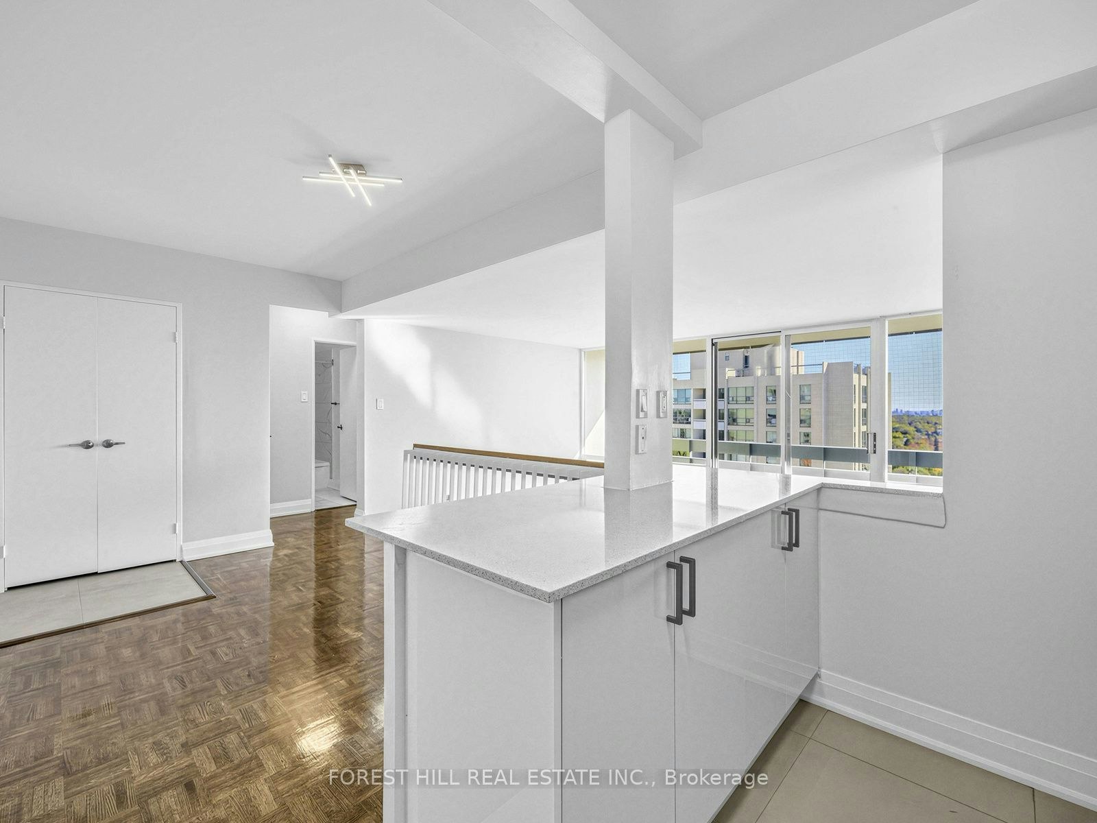 1811-377 Ridelle Avenue, Toronto, ON, M6B 1K2 - 14