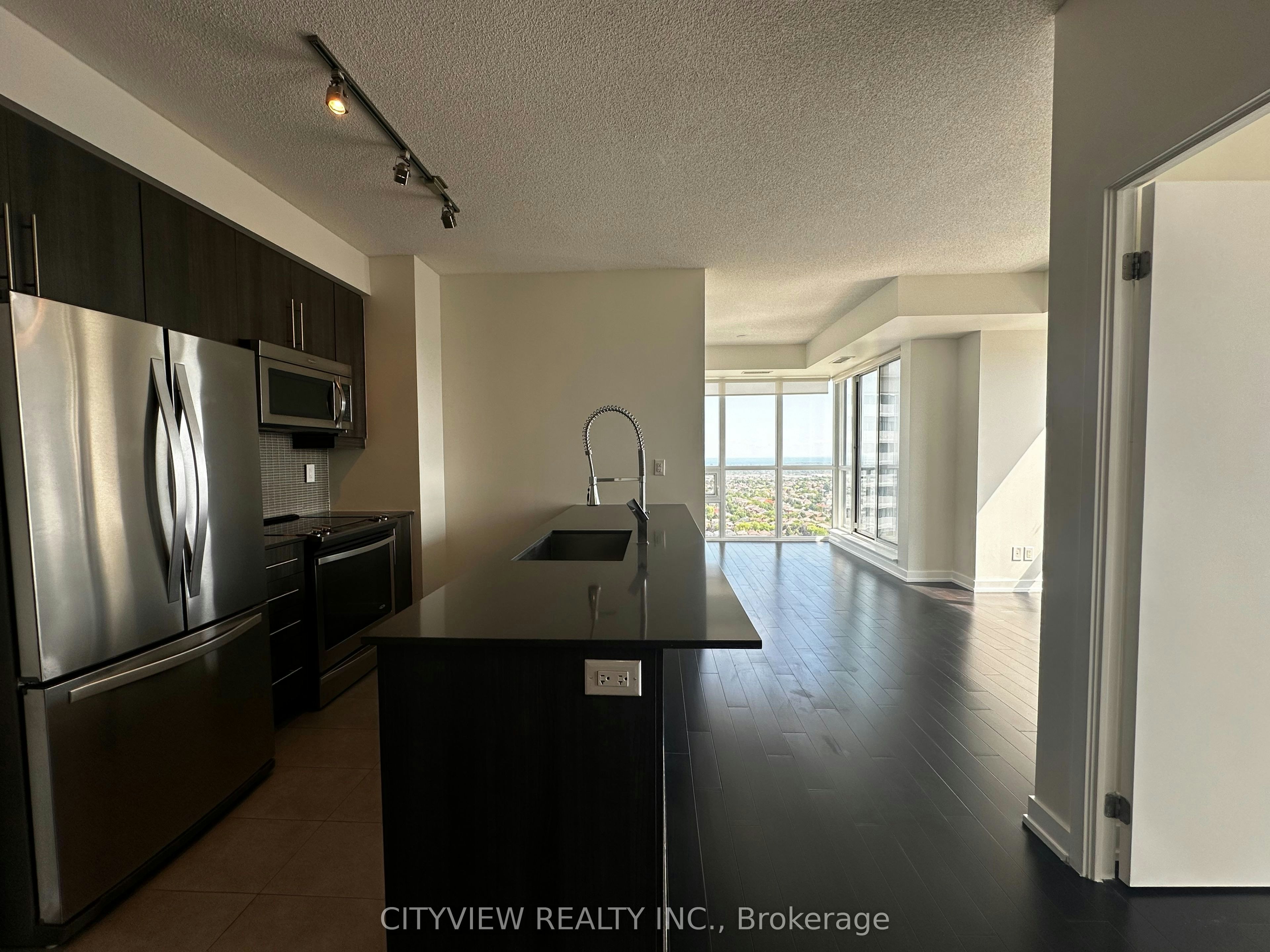 2410-4011 Brickstone Mews, Mississauga, ON, L5B 0J7 - 4