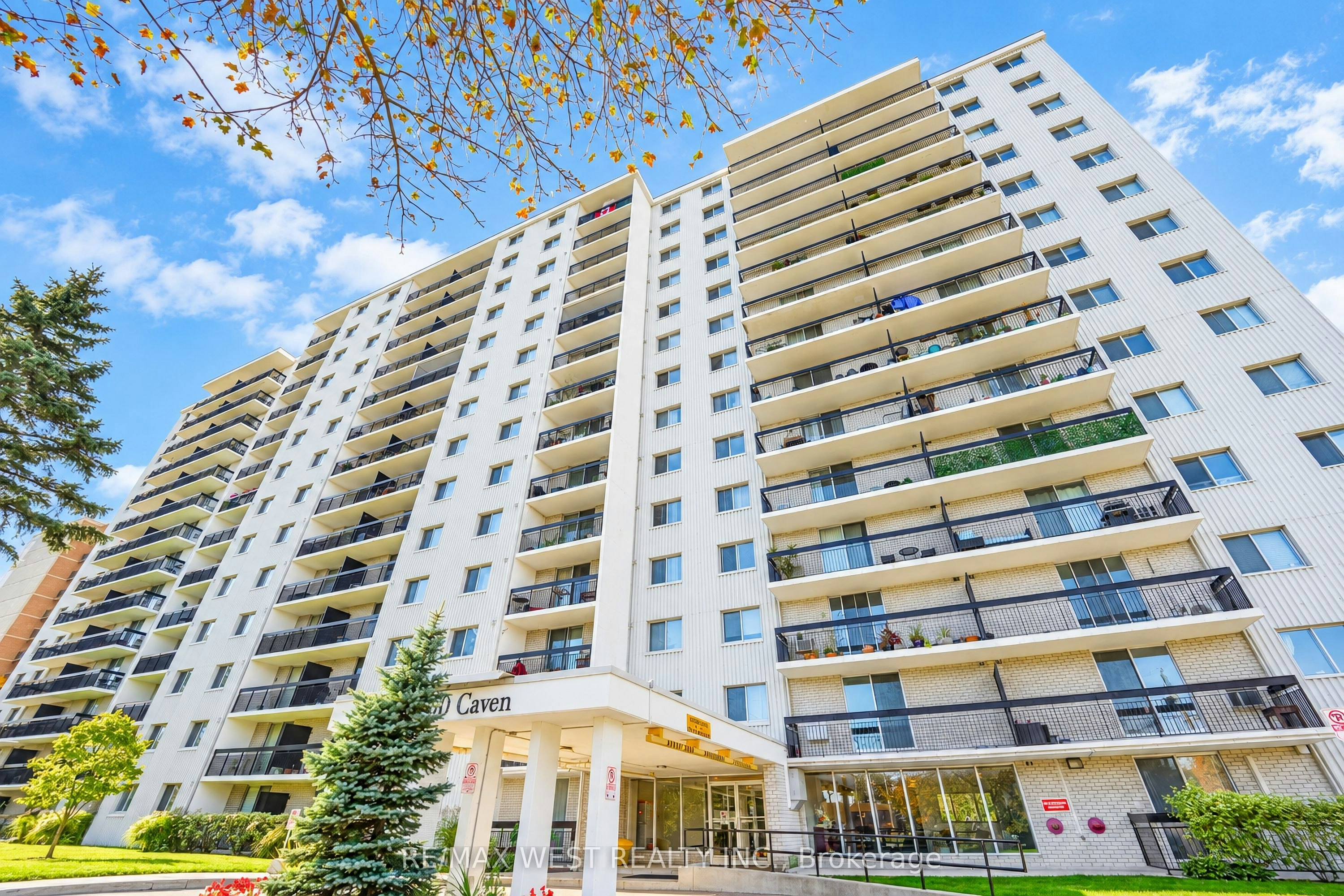 406-1100 Caven Street, Mississauga, ON, L5G 4N3