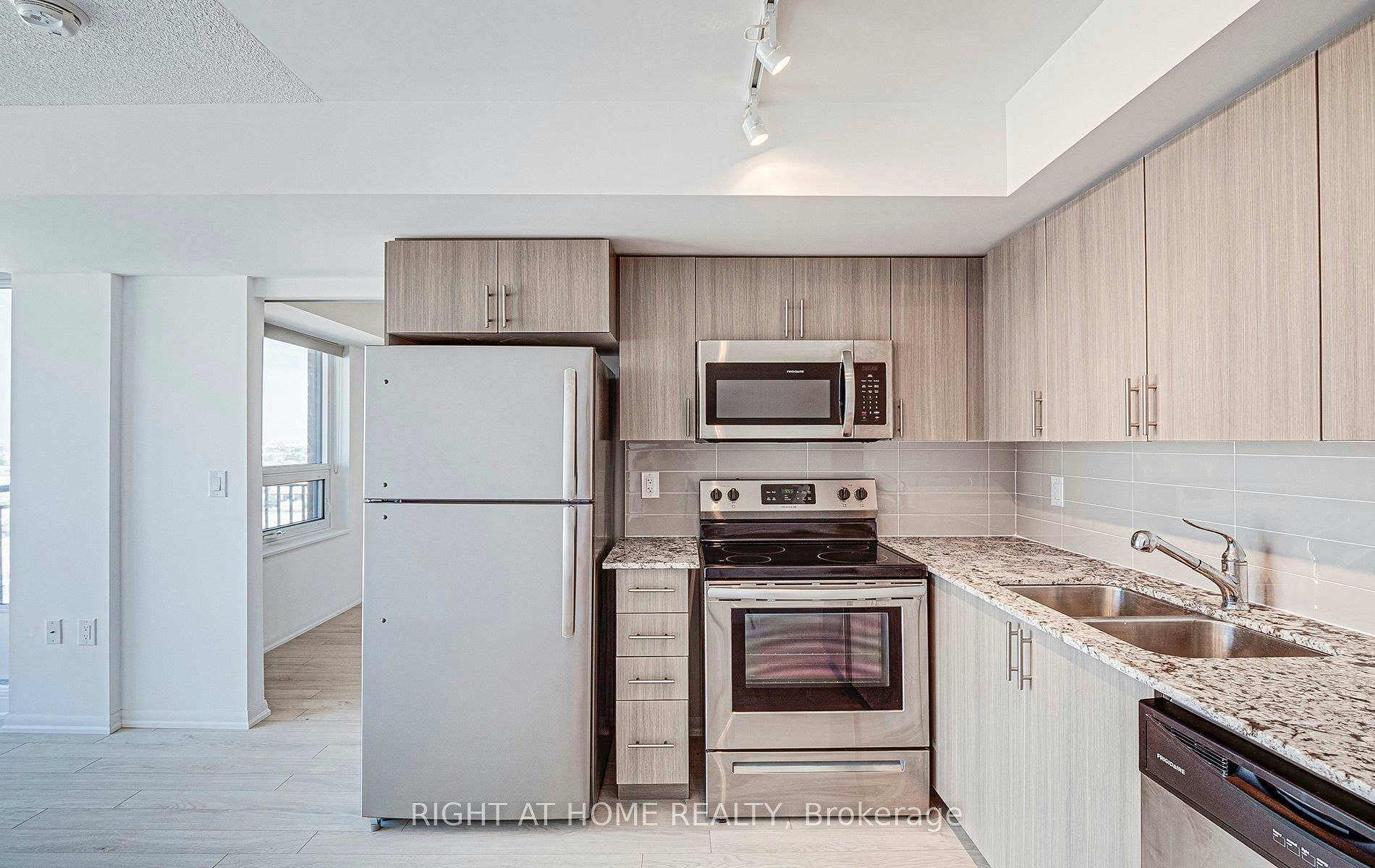 1203-3091 Dufferin Street, Toronto, ON, M6A 0C4 - 11