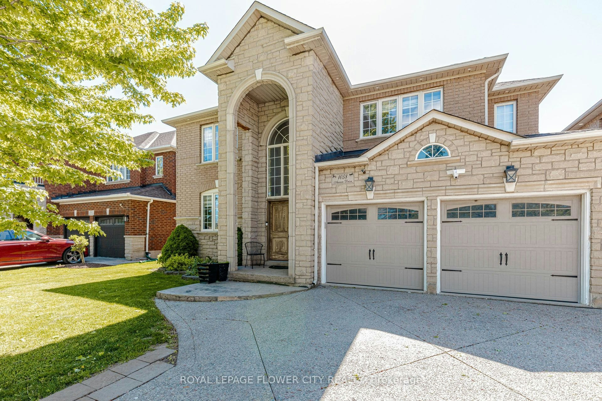 1058 Agram Drive, Oakville, ON, L6H 7L6