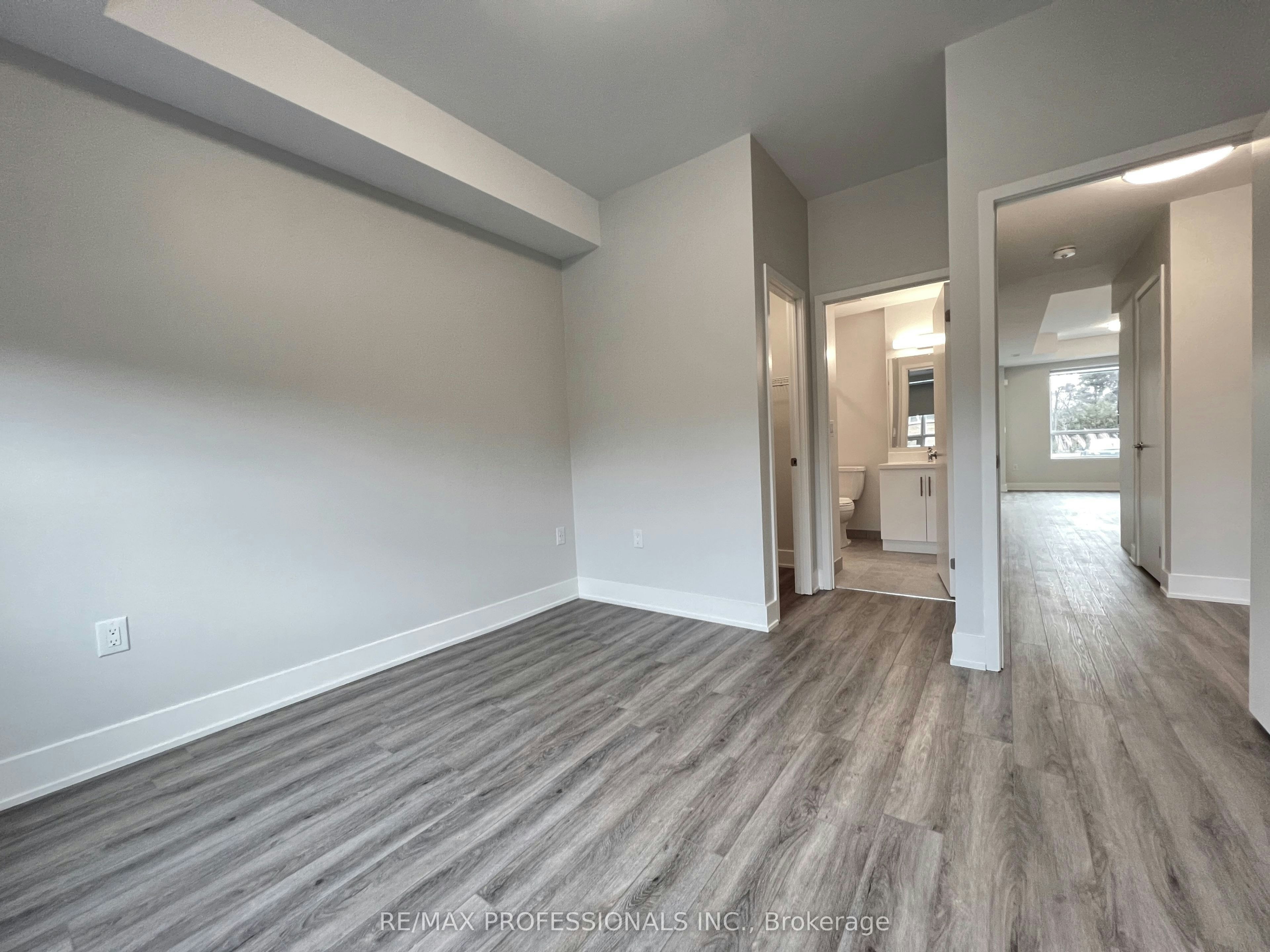 131-62 Dixfield Drive, Toronto, ON, M9C 3W1 - 12