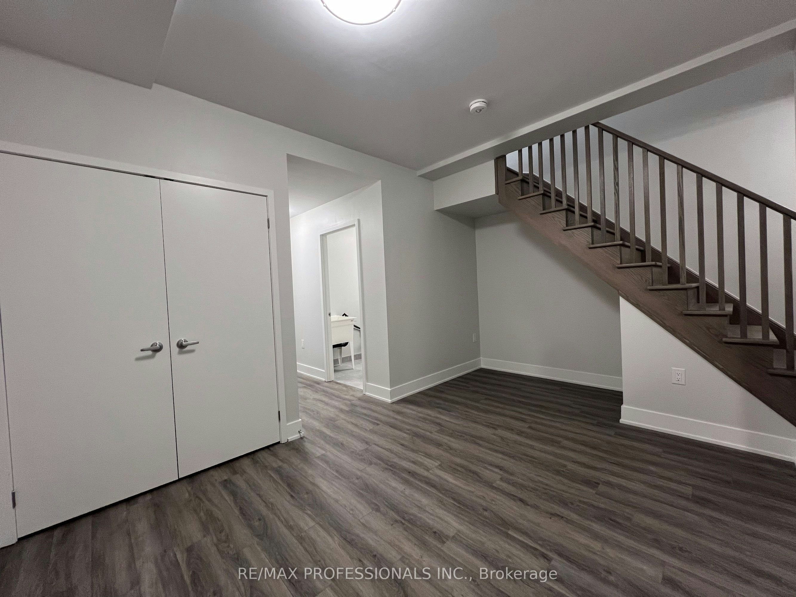 131-62 Dixfield Drive, Toronto, ON, M9C 3W1 - 26