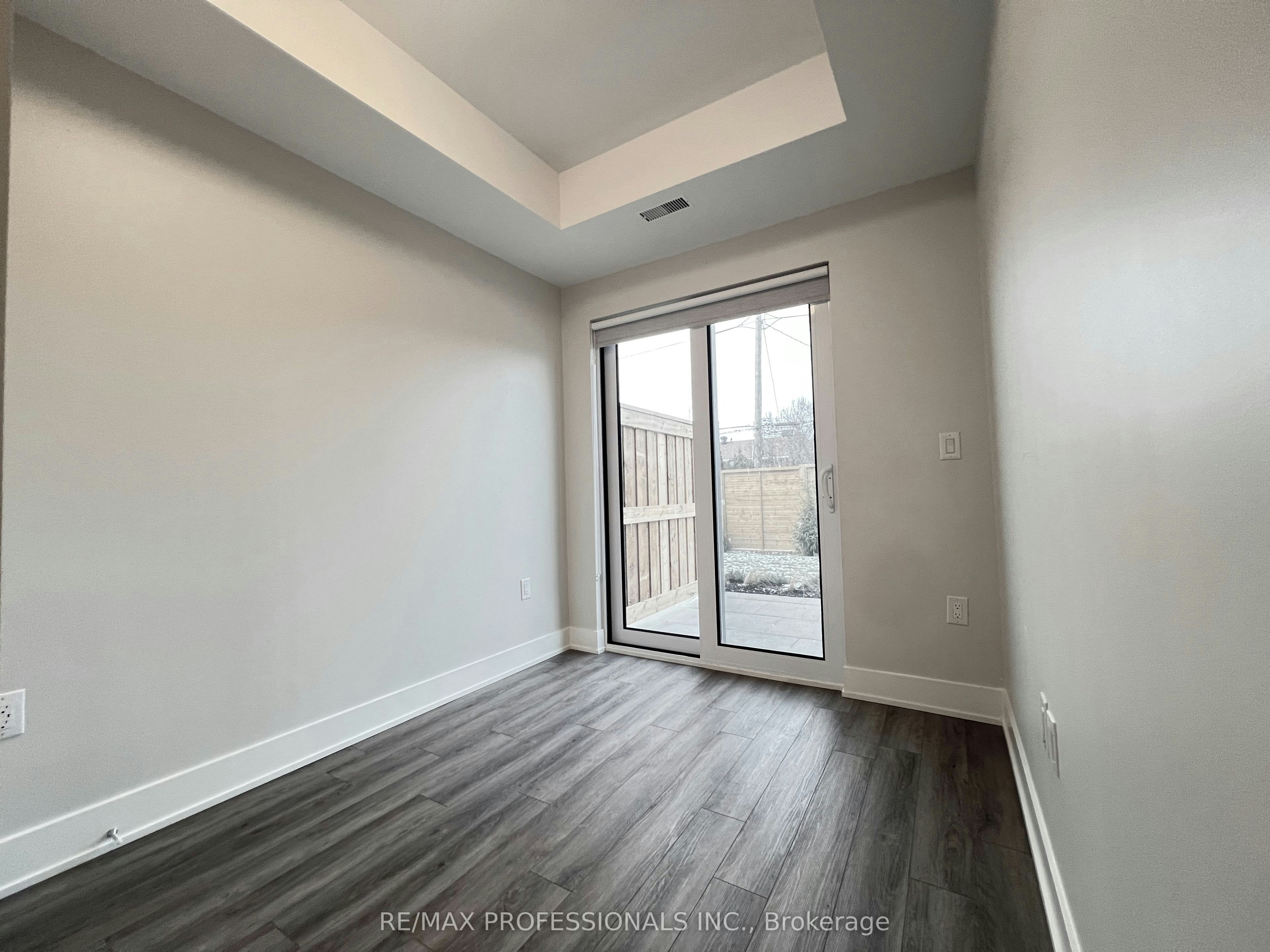 131-62 Dixfield Drive, Toronto, ON, M9C 3W1 - 9
