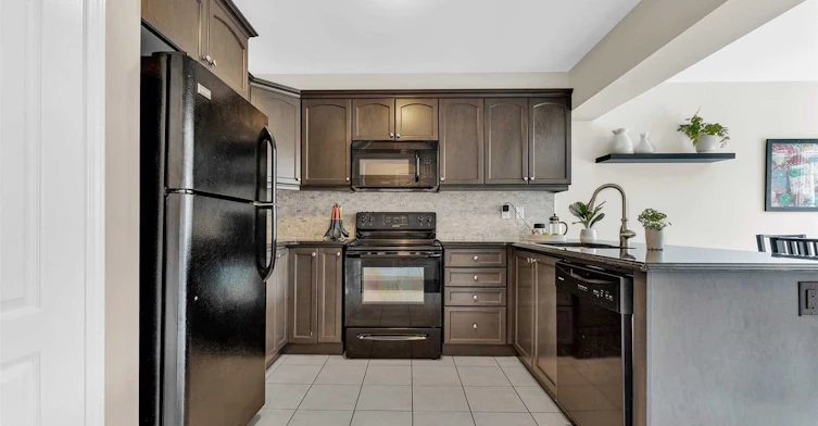 6 Colonel Frank Ching Crescent, Brampton, ON, L6Y 5W5 - 5