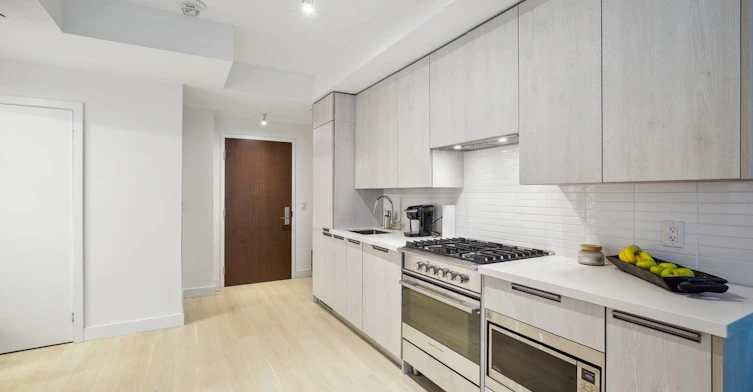 307-160 Kingsway Crescent, Toronto, ON, M8X 0B5