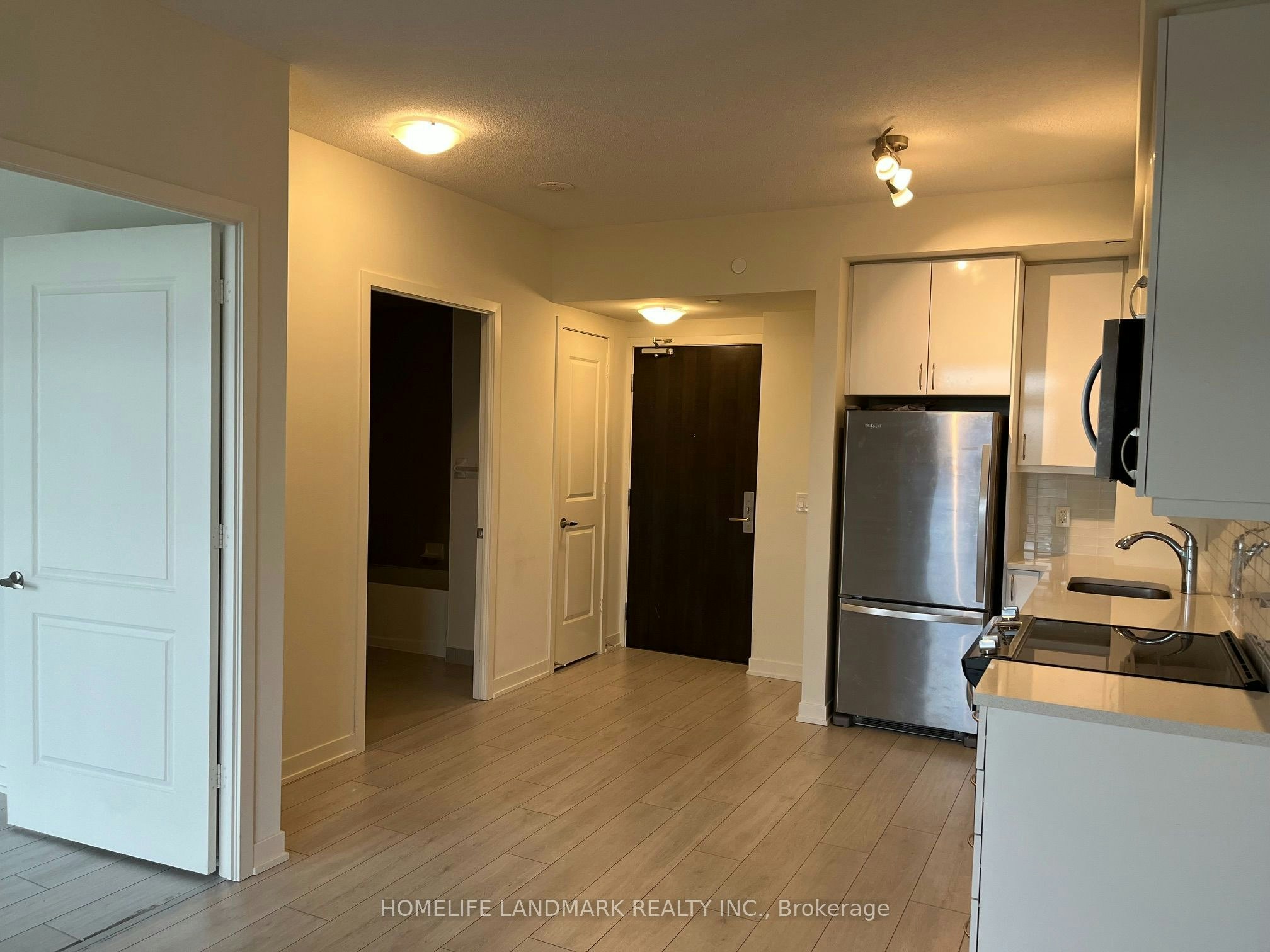 1610-38 Annie Craig Drive, Toronto, ON, M8V 0G9 - 11