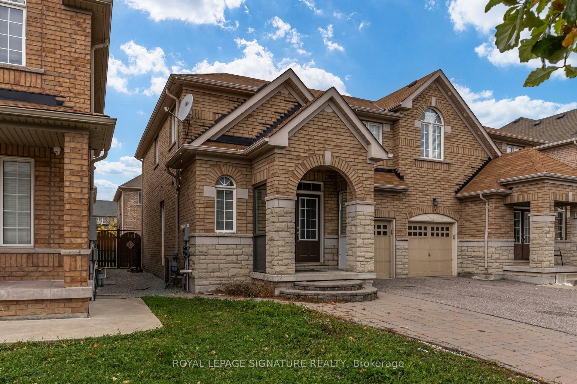 (Upper)-42 Daden Oaks Drive, Brampton, ON, L6P 3R8 - 3