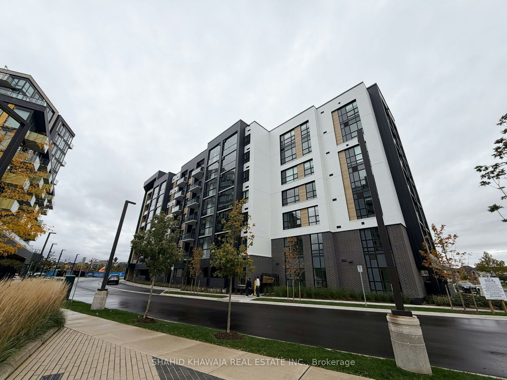 621-3008 William Cutmore Boulevard, Oakville, ON, L6H 8A4 - 2