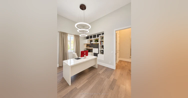 15 Wenonah Drive, Mississauga, ON, L5G 3V9 - 10