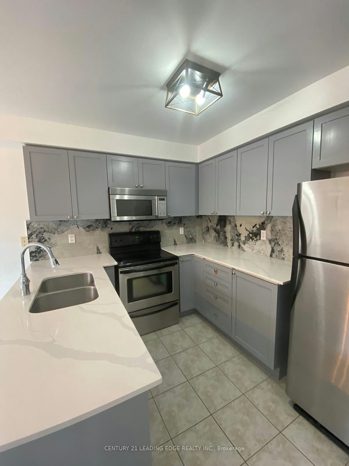 71 Jessop Drive, Brampton, ON, L7A 3N4 - 4