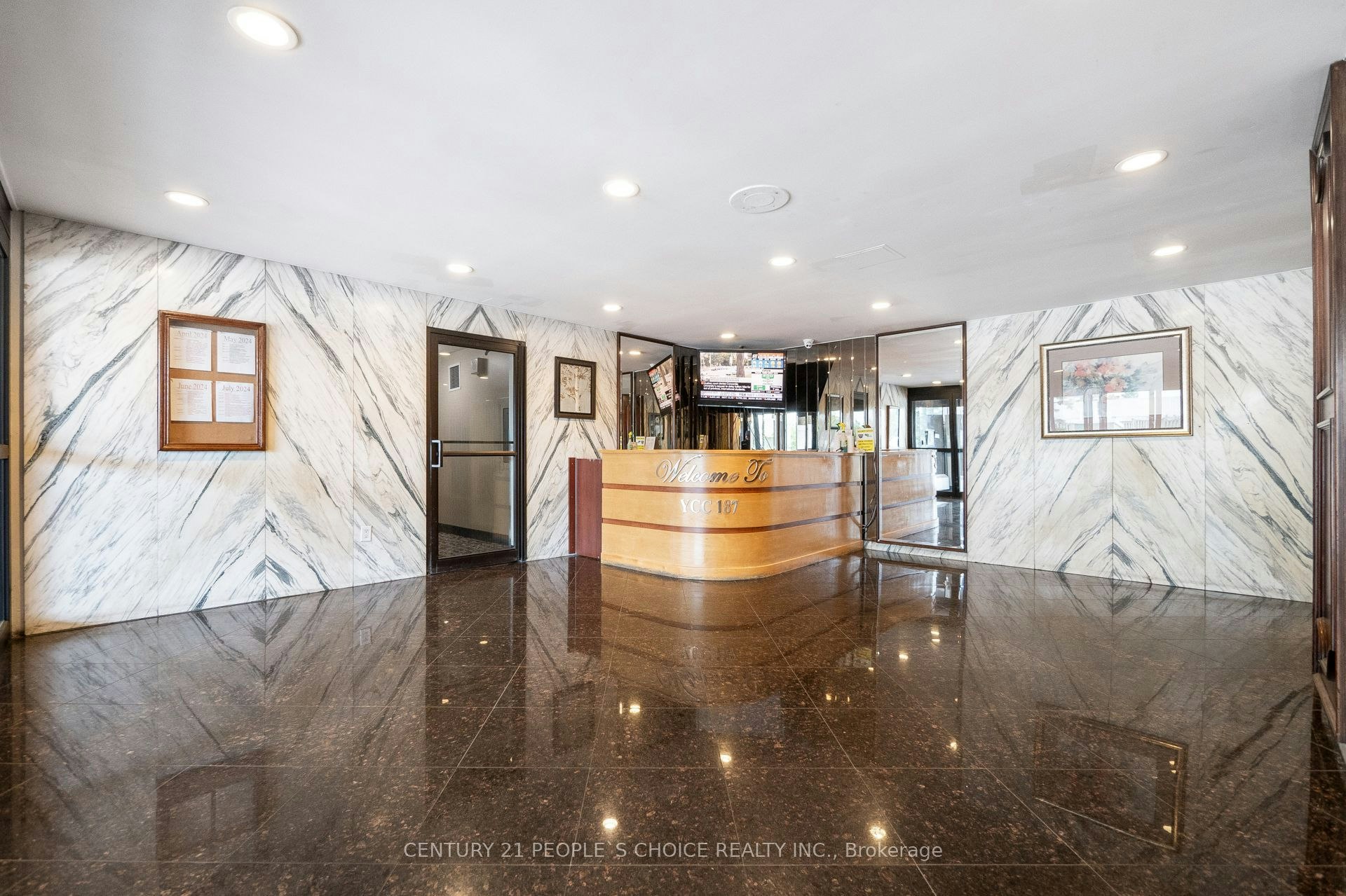 902-3390 Weston Road, Toronto, ON, M9M 2X3 - 3