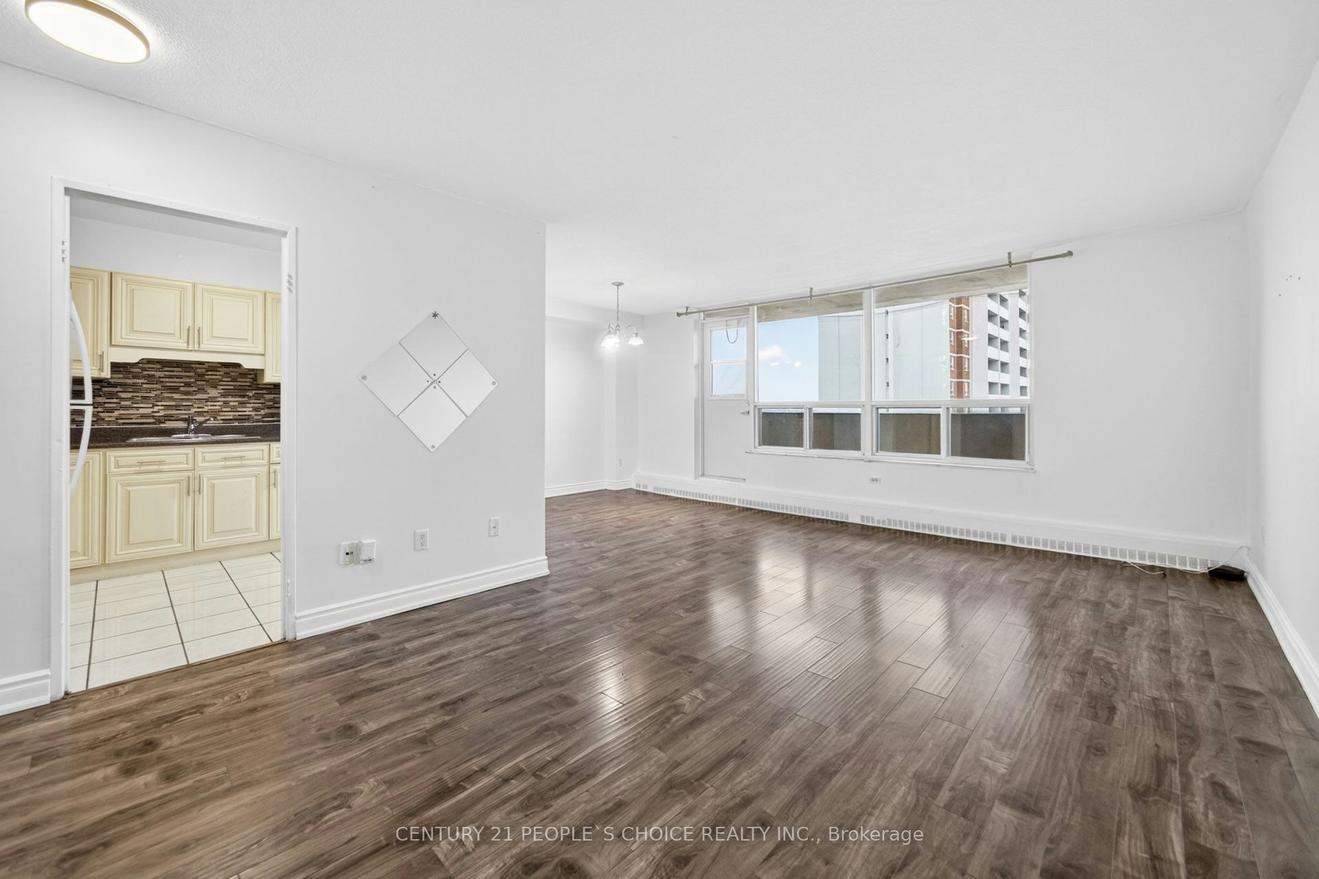 902-3390 Weston Road, Toronto, ON, M9M 2X3 - 7