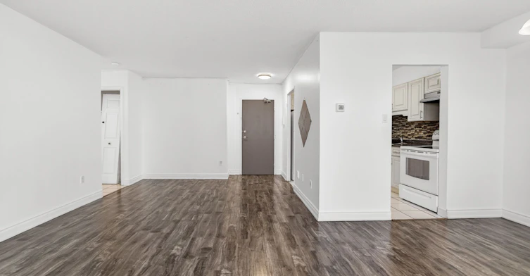 902-3390 Weston Road, Toronto, ON, M9M 2X3 - 8
