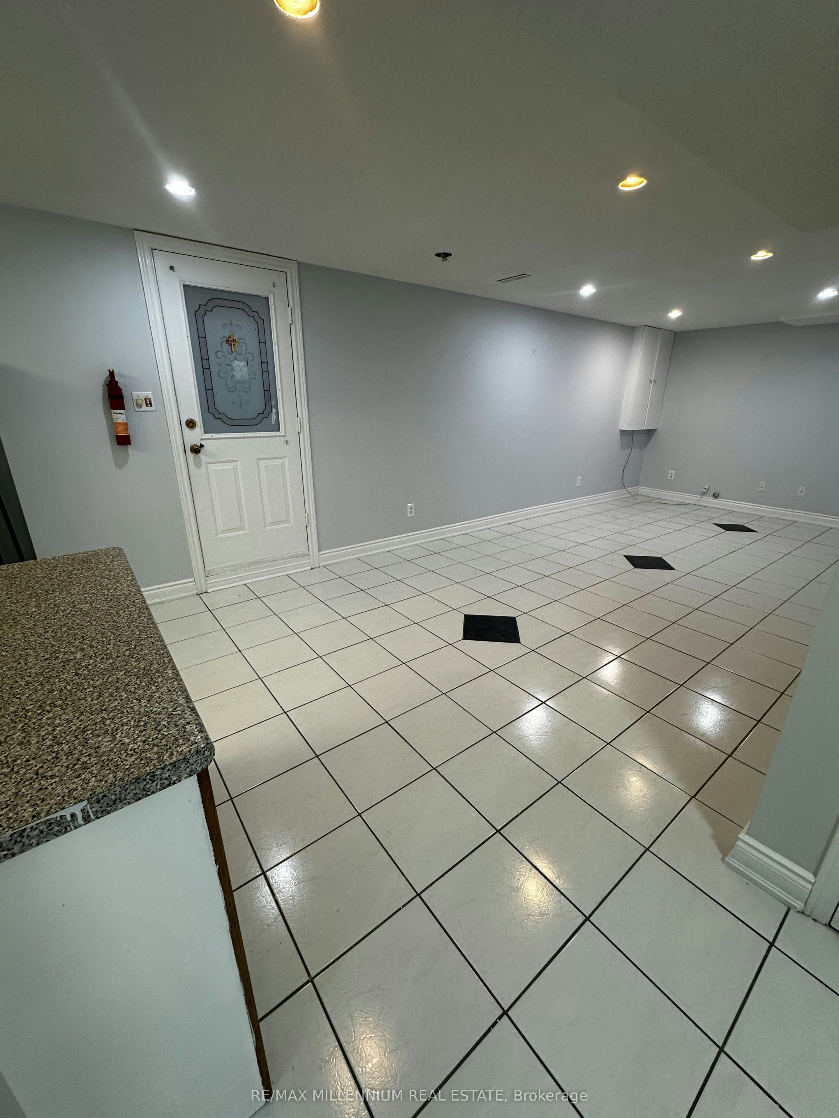 BSMT-1433 Daniel Creek Road, Mississauga, ON, L5V 1T8 - 4