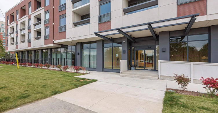 2618-4010 Eglinton Avenue W, Toronto, ON, M9A 0G5 - 3