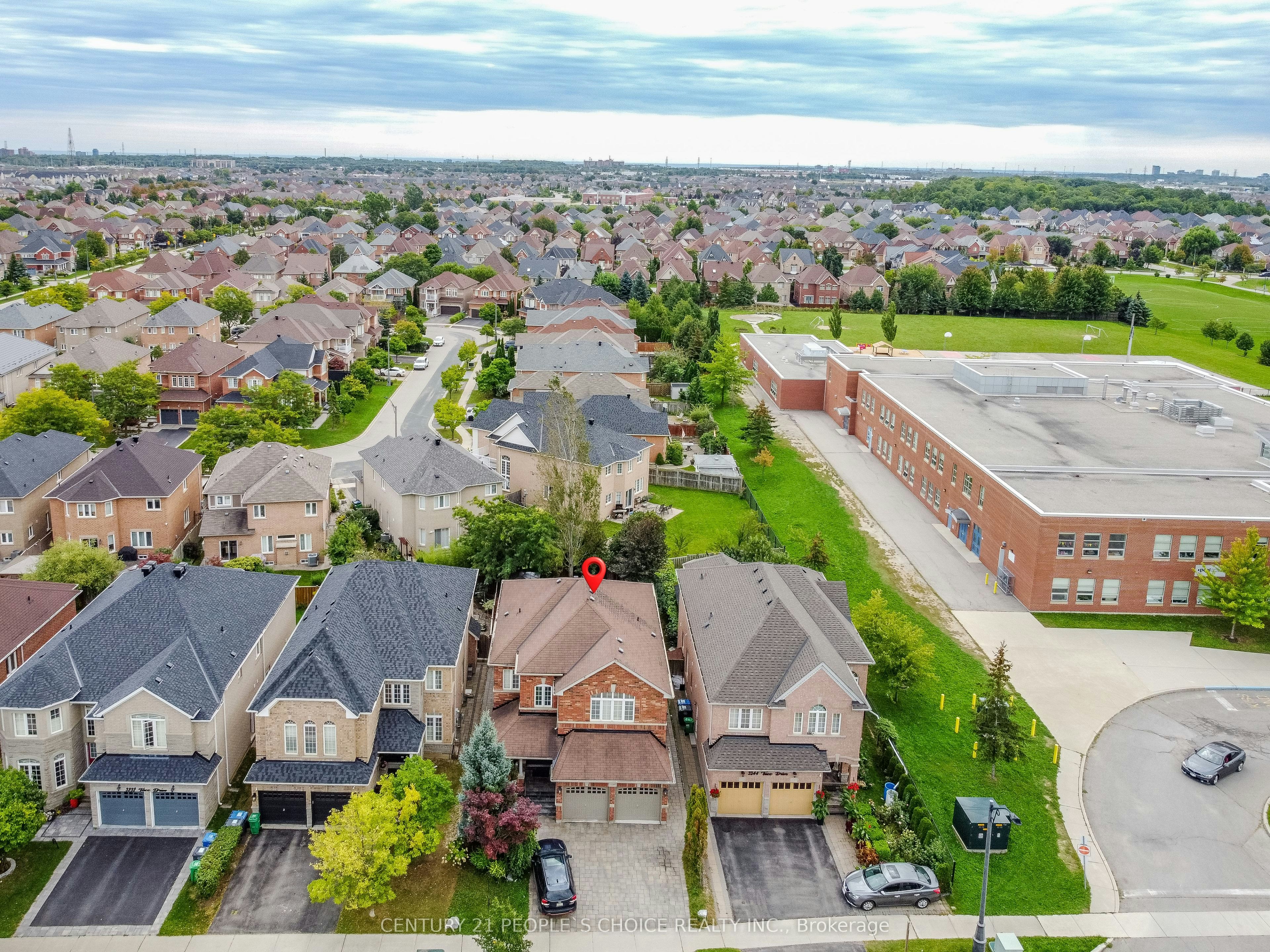 3240 Tacc Drive, Mississauga, ON, L5M 0H3 - 2