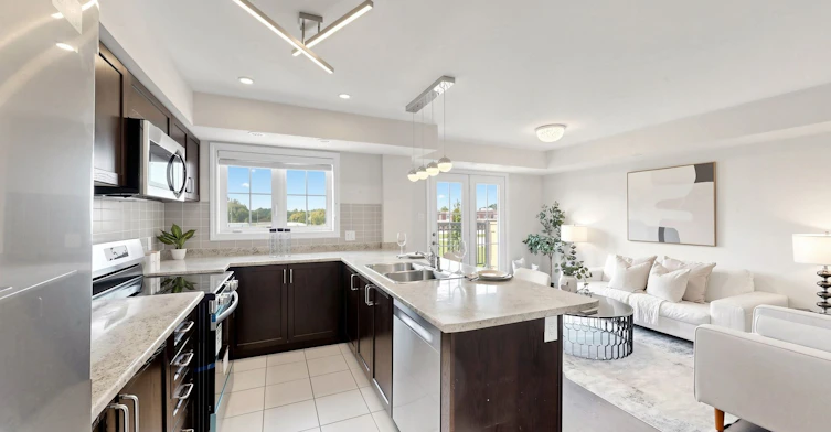 11-2441 Greenwich Drive, Oakville, ON, L6M 0S3