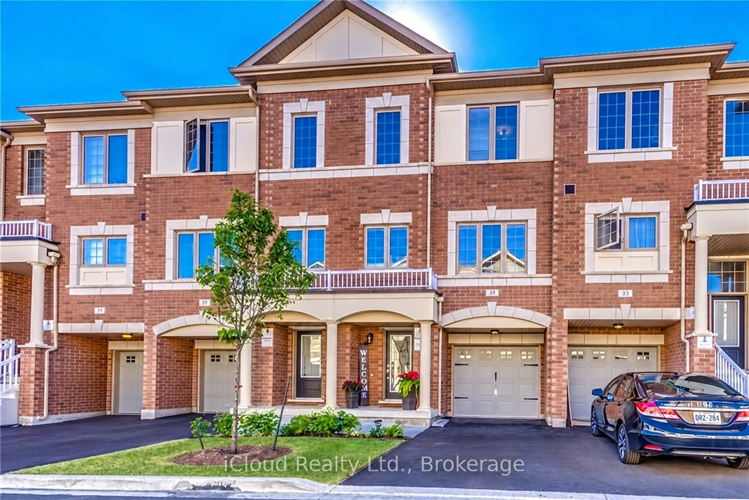 49 Aspen Hills Road, Brampton, ON, L6Y 0H7