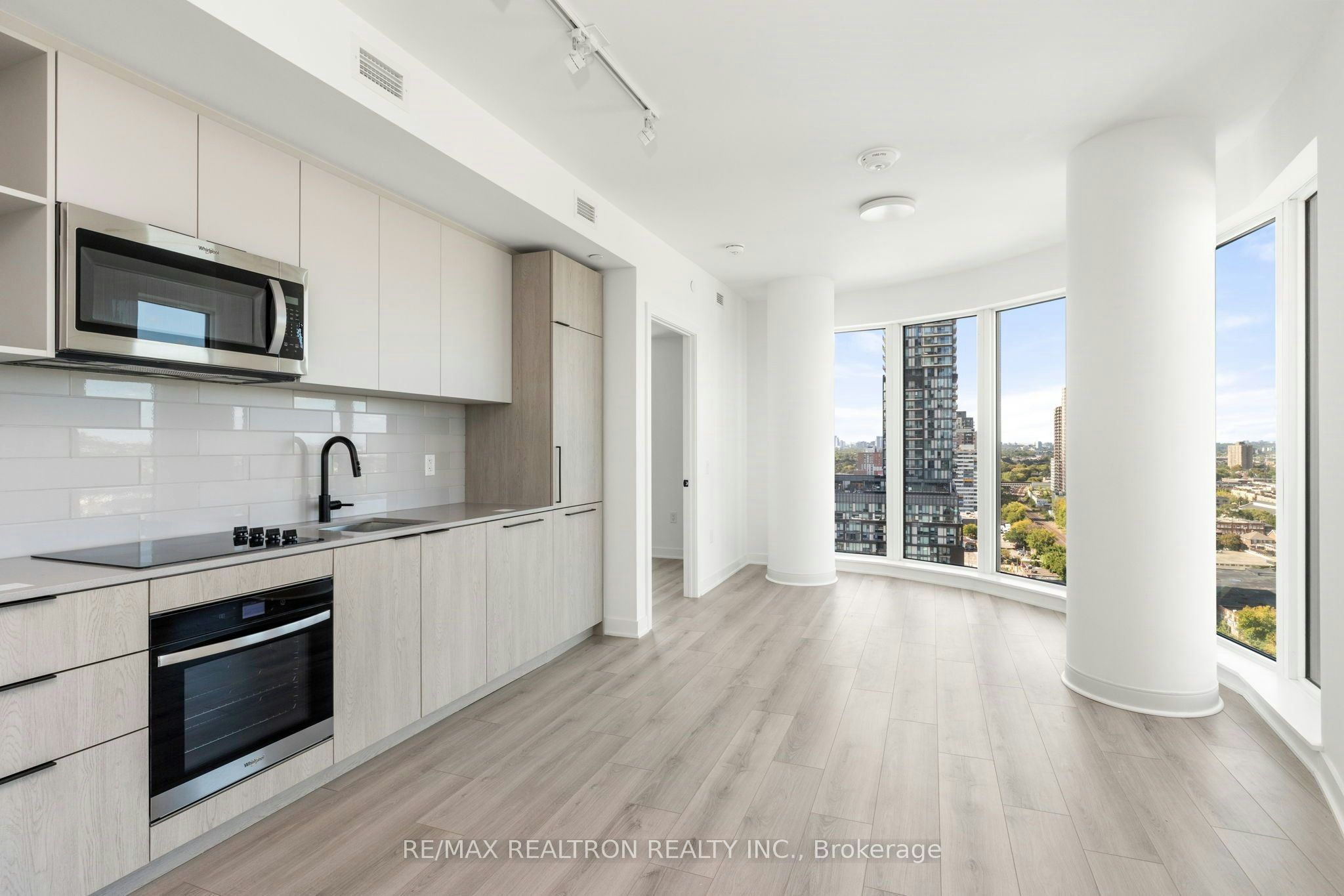 1402-1185 Dupont Street, Toronto, ON, M6H 2A6 - 8