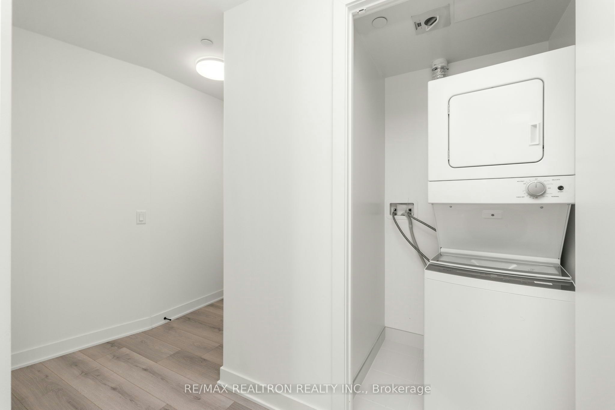 1402-1185 Dupont Street, Toronto, ON, M6H 2A6 - 4
