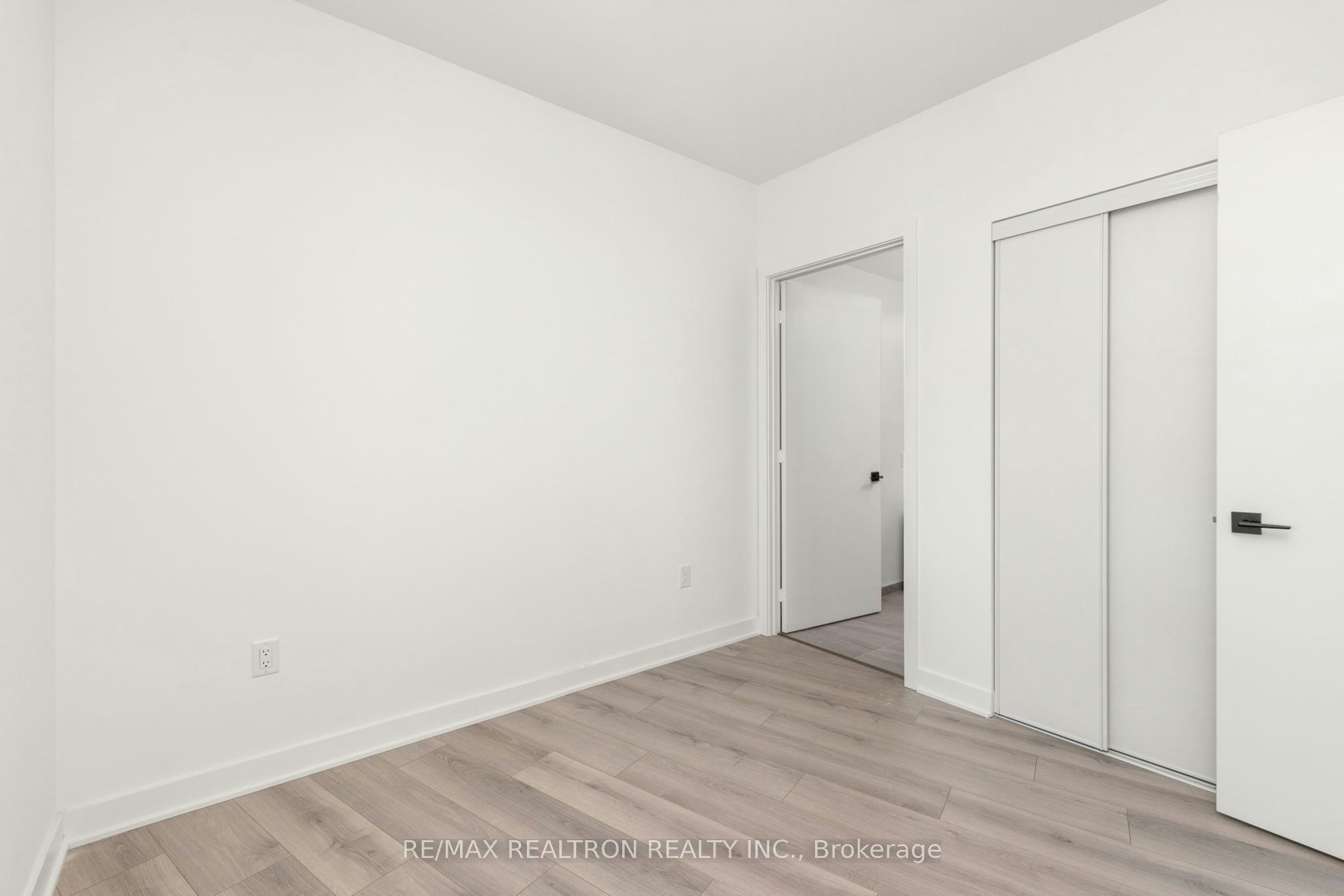 1402-1185 Dupont Street, Toronto, ON, M6H 2A6 - 22