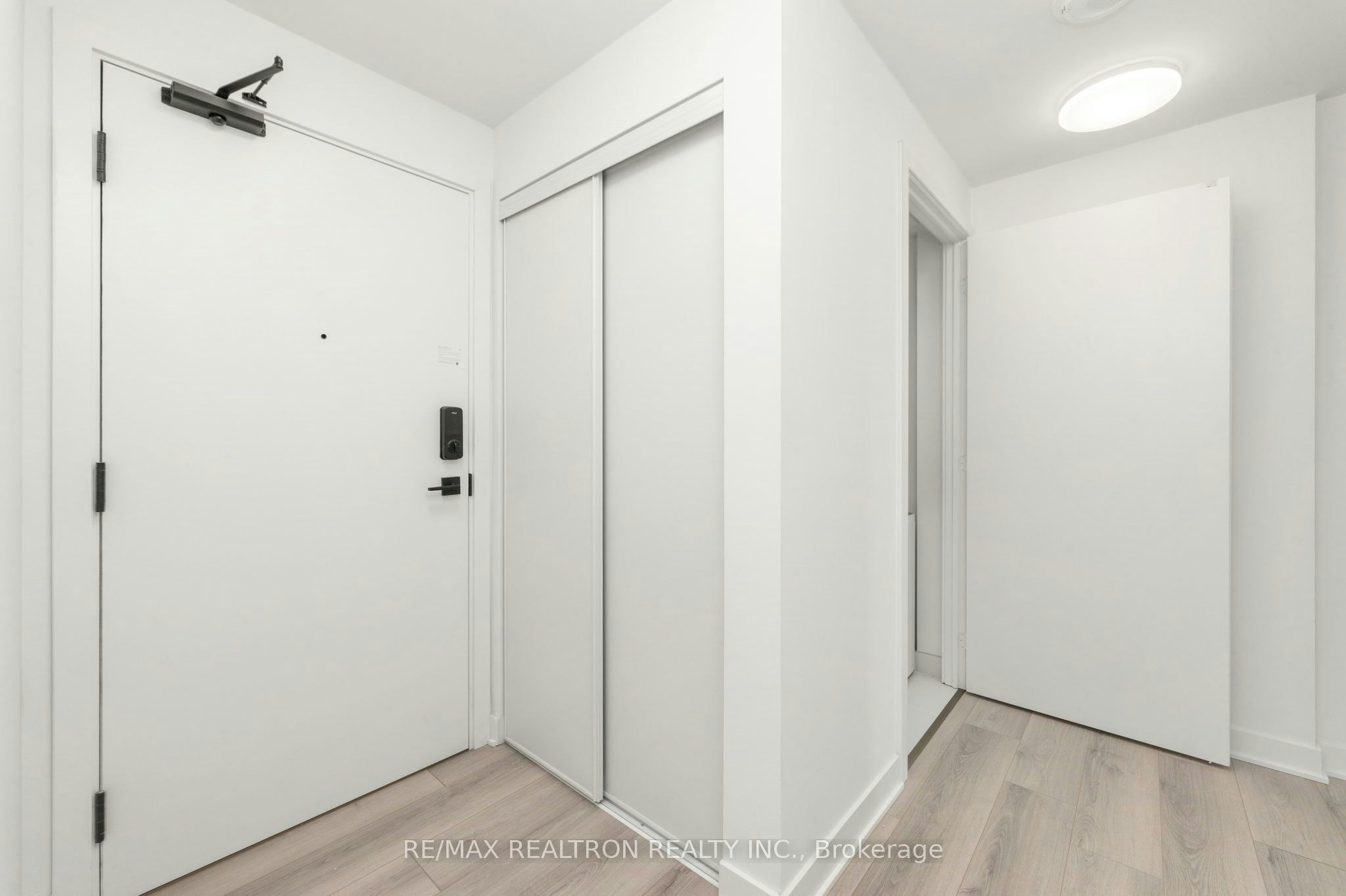 1402-1185 Dupont Street, Toronto, ON, M6H 2A6 - 3