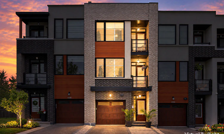 656 Tupelo Court
