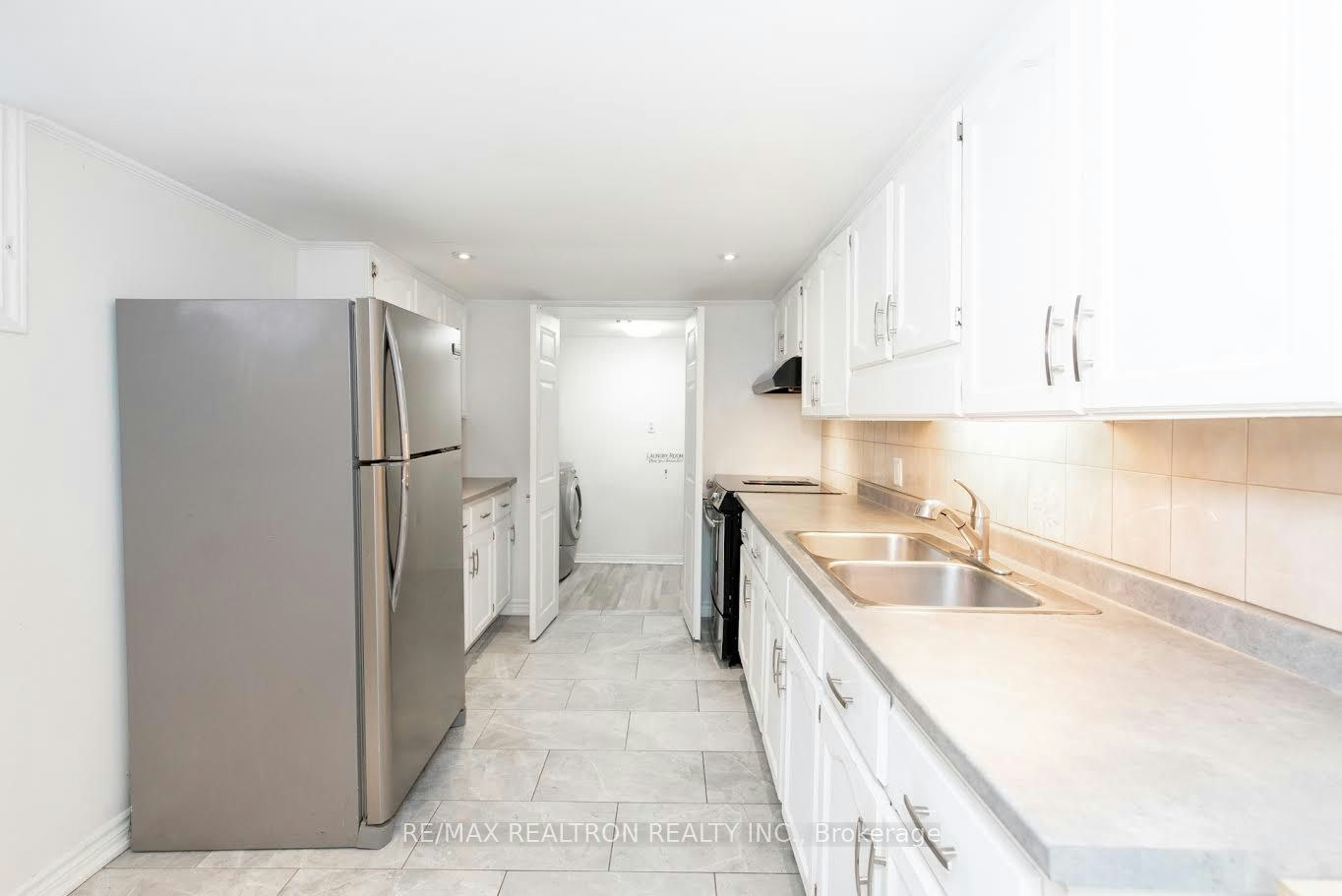 60 Northwood Drive, Brampton, ON, L6X 2L2 - 3