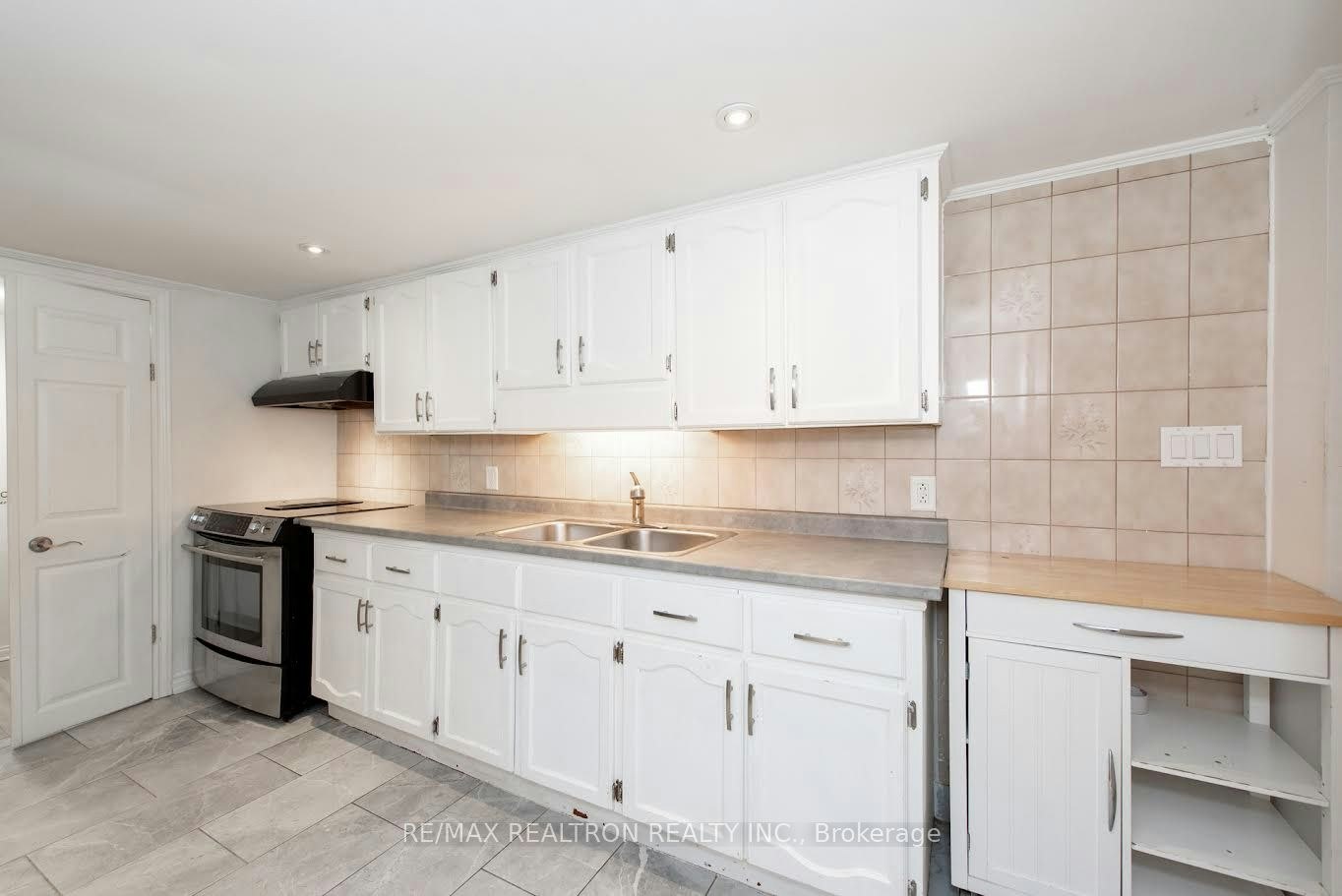 60 Northwood Drive, Brampton, ON, L6X 2L2 - 4