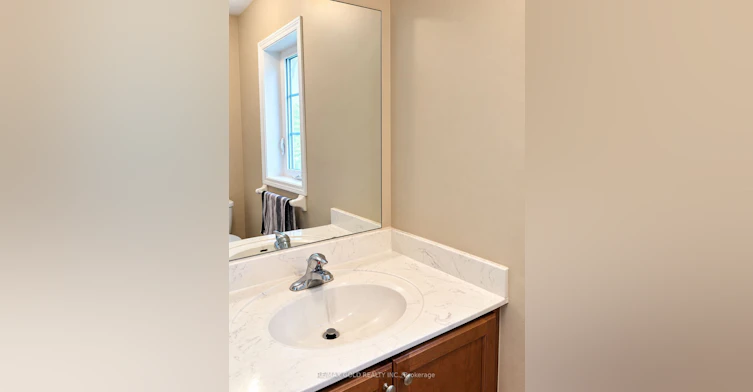 1058 Felicity Drive, Mississauga, ON, L5V 0B2 - 3