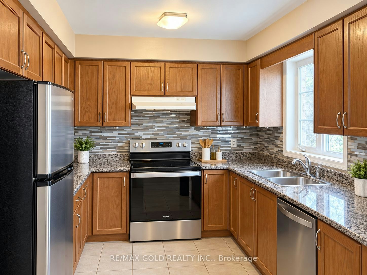1058 Felicity Drive, Mississauga, ON, L5V 0B2 - 7