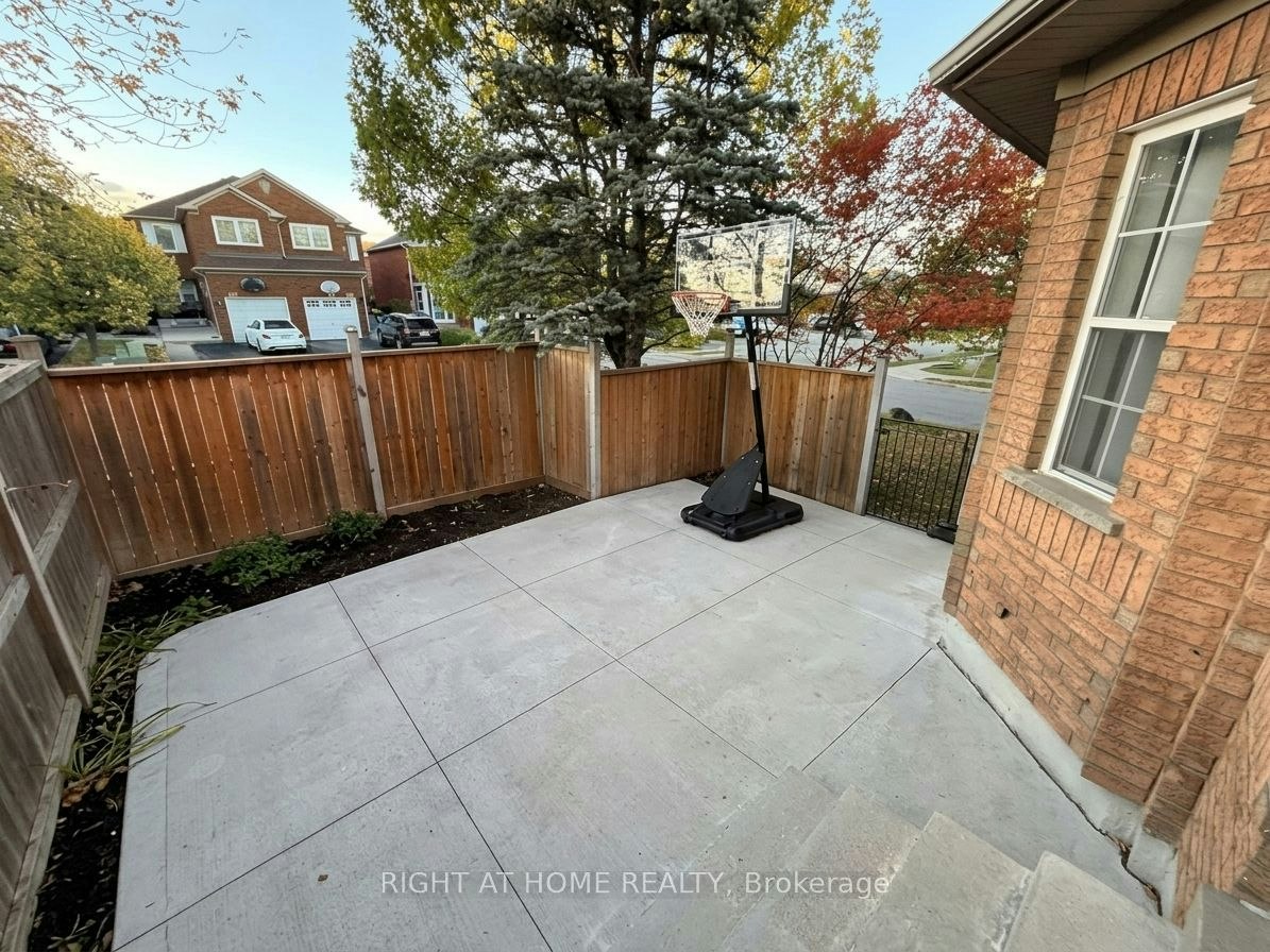 4 Field Sparrow Road, Brampton, ON, L6R 1Y5 - 14