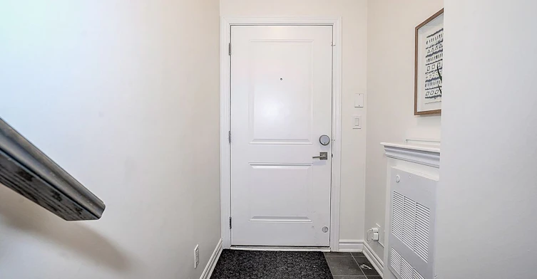 18-85 Eastwood Park Gardens, Toronto, ON, M8W 0B9 - 4