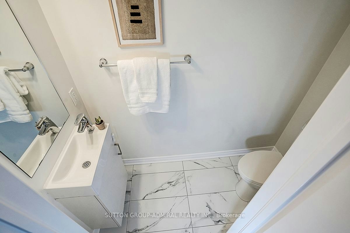 18-85 Eastwood Park Gardens, Toronto, ON, M8W 0B9 - 12
