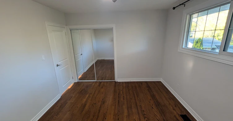 273 Kenwood Avenue, Burlington, ON, L7L 4L9 - 11