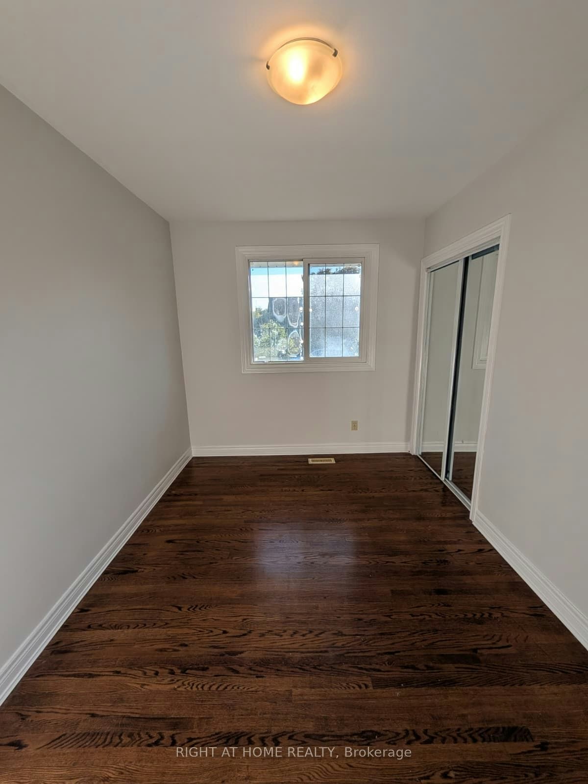 273 Kenwood Avenue, Burlington, ON, L7L 4L9 - 13
