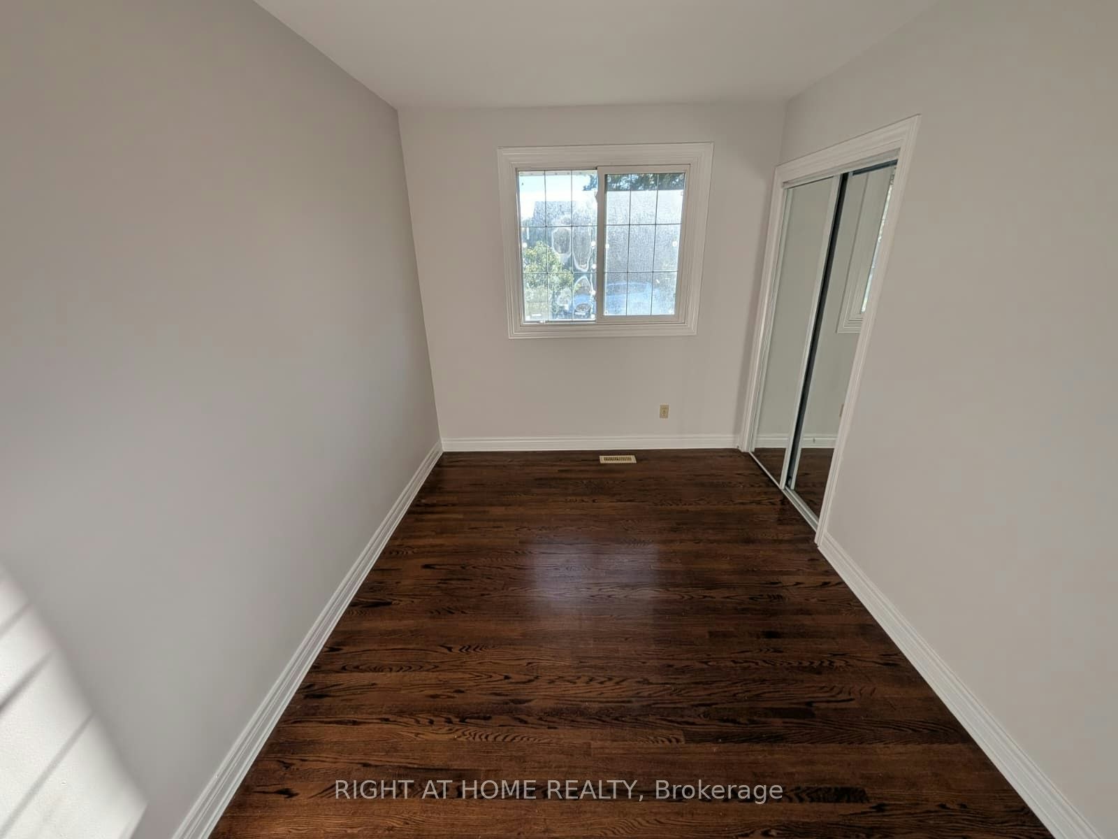 273 Kenwood Avenue, Burlington, ON, L7L 4L9 - 14