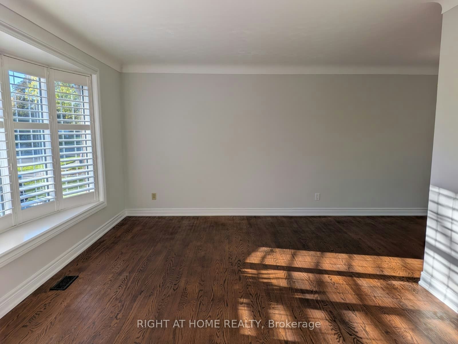 273 Kenwood Avenue, Burlington, ON, L7L 4L9 - 6
