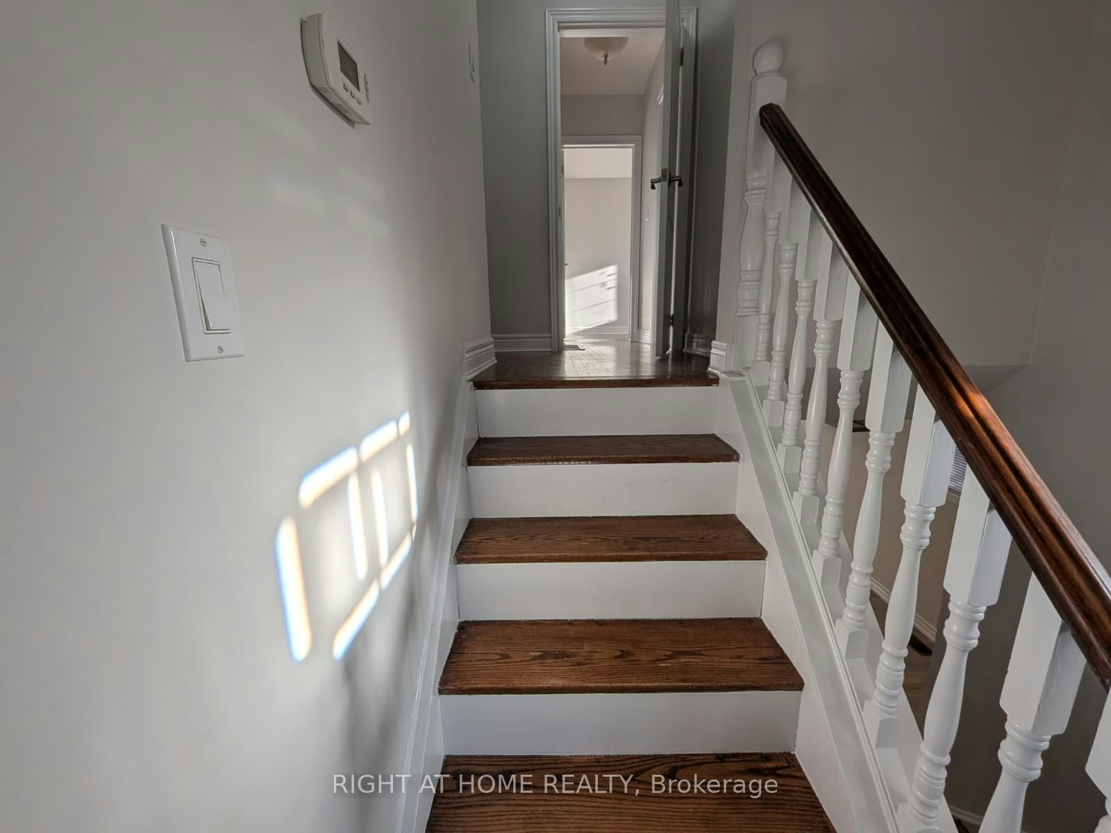 273 Kenwood Avenue, Burlington, ON, L7L 4L9 - 20