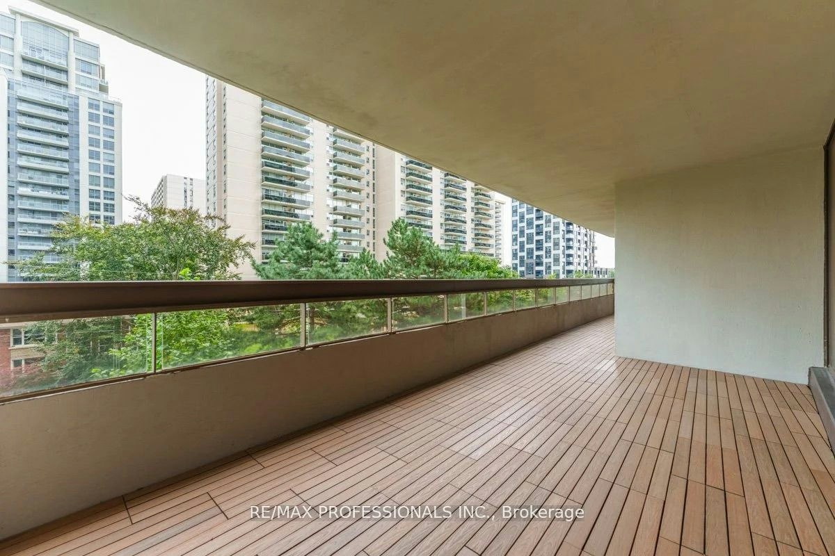 407-100 Quebec Avenue, Toronto, ON, M6P 4B8 - 7
