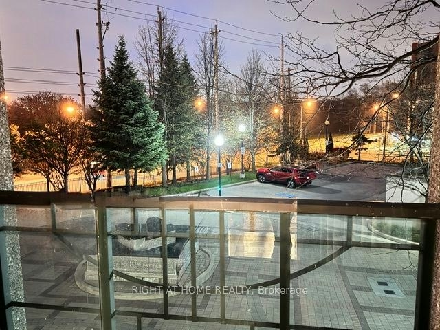 38 Fontenay Court, Toronto, ON, M9A 5H5 - 13