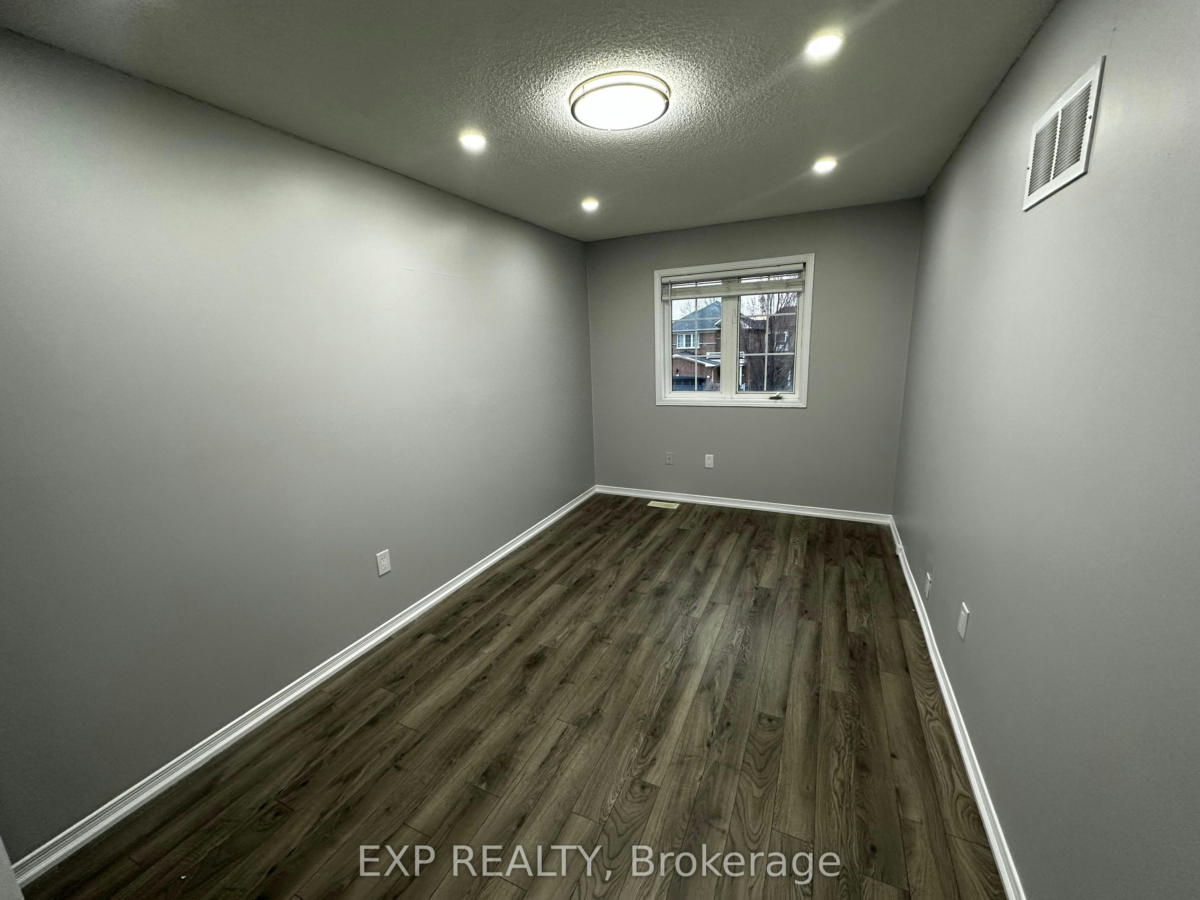 25 Prince Crescent, Brampton, ON, L7A 2C9 - 7