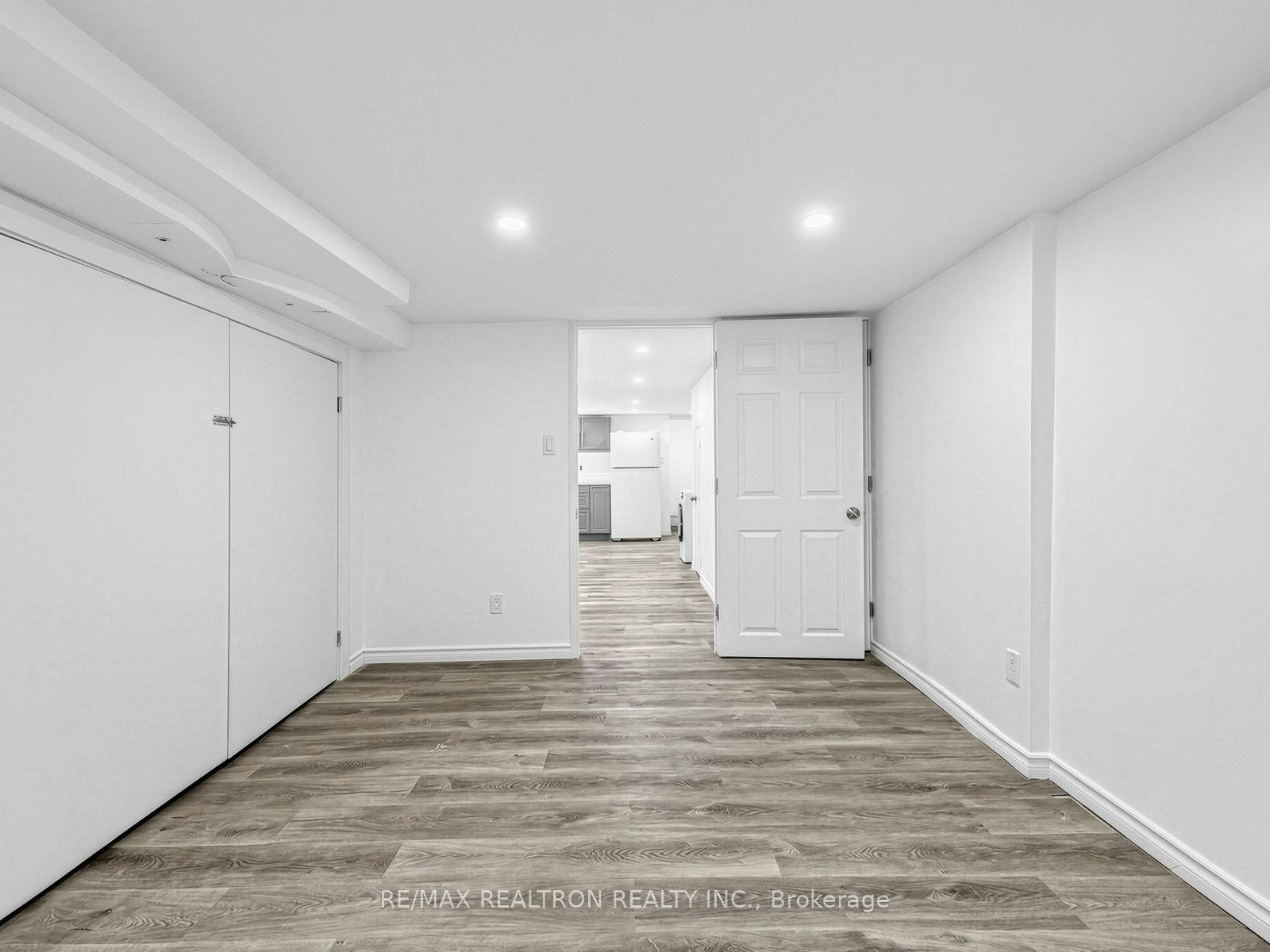 Bsmt-1939 Davenport Road, Toronto, ON, M6N 1C3 - 21