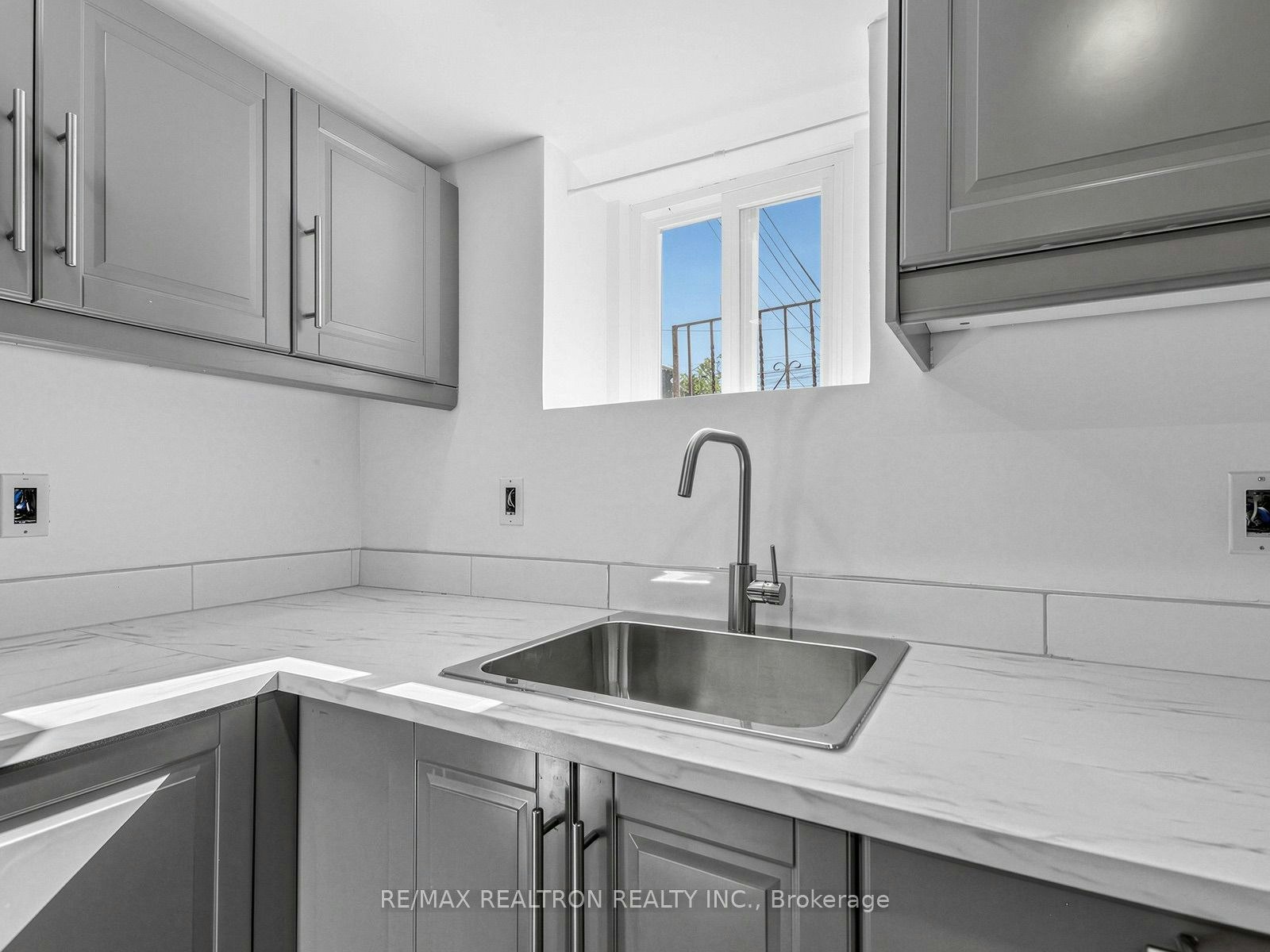 Bsmt-1939 Davenport Road, Toronto, ON, M6N 1C3 - 15